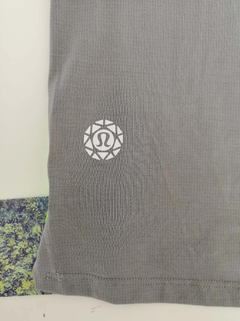 NWT LULULEMON SEAWHEEZE Neon Green Grey Fast &Free SS Top Shirt Men's Large - Picture 6 of 8